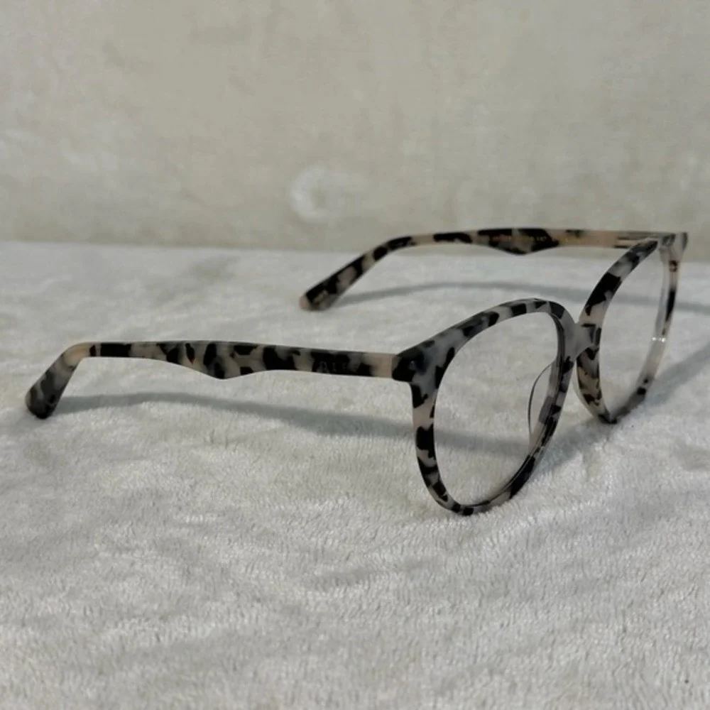 DIFF Eyewear Women Eyeglasses Frames Bella Tortoise As Is Glasses Lenses Left In